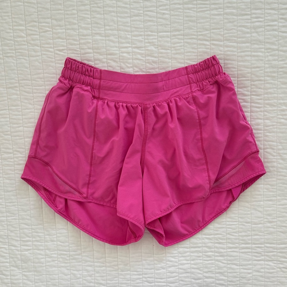 Lululemon Hotty Hot Low-Rise Lined Short 4"